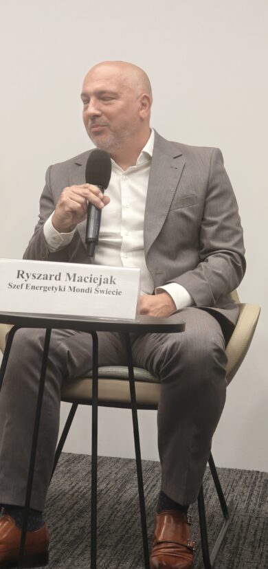 R. Maciejak glos na panelu R. Maciejak glos na panelu / R. Maciejak speaks at the panel