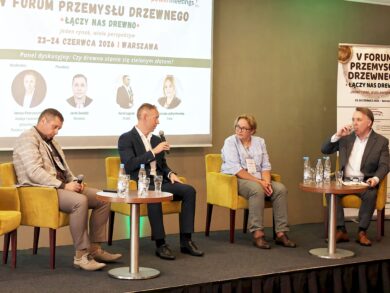 IMG20260624123637-a Panel dyskusyjny - Czy drewno stanie się zielonym złotem?